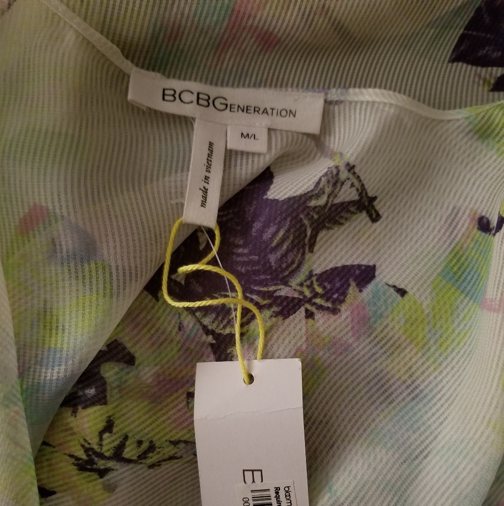 BCBGeneration Sheer Open Front Kimono M/L - Picture 5 of 6